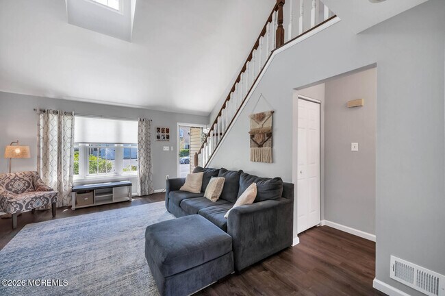 Building Photo - 216 Coldspring Ct