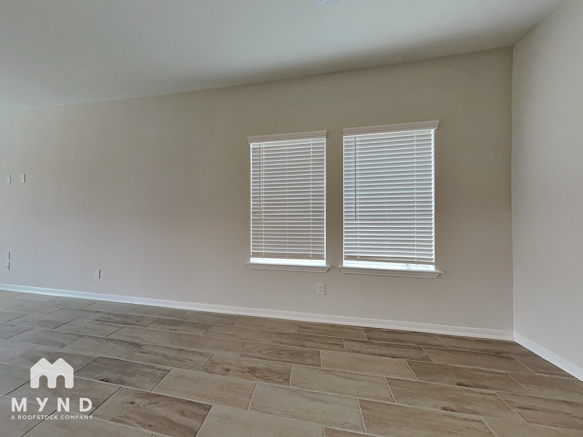 Building Photo - 13217 Villa Sola Dr