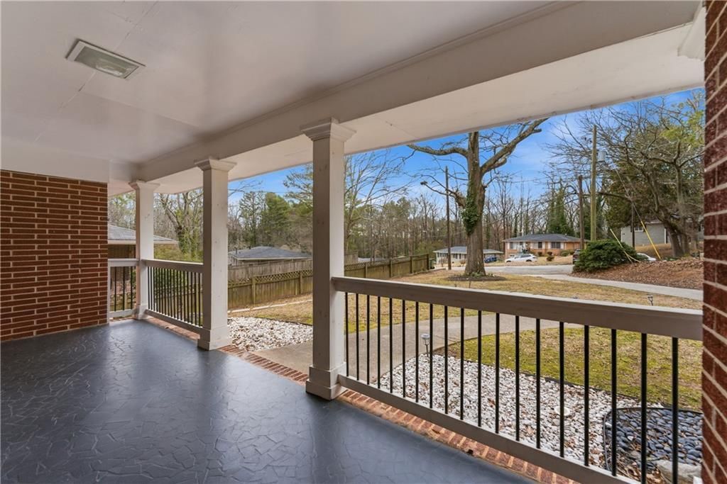 Building Photo - 2393 Lilla Cir SW