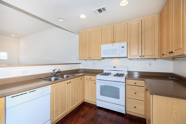 Building Photo - Arbor Lane Apartment Homes