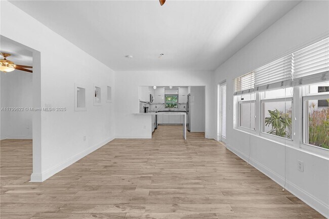 Building Photo - 195 NW 96th St