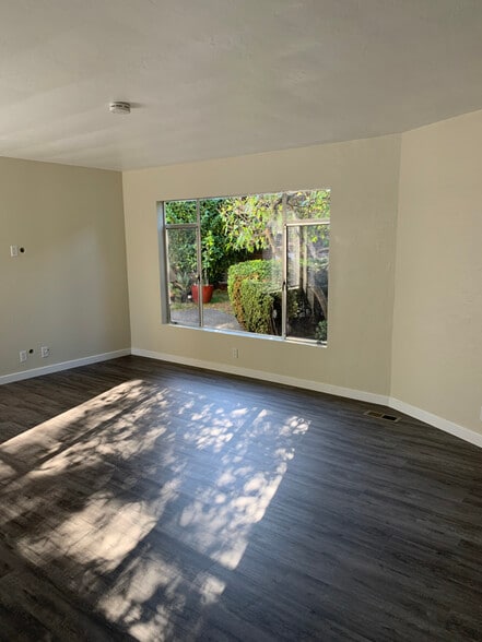 Building Photo - 16 Pacheco St