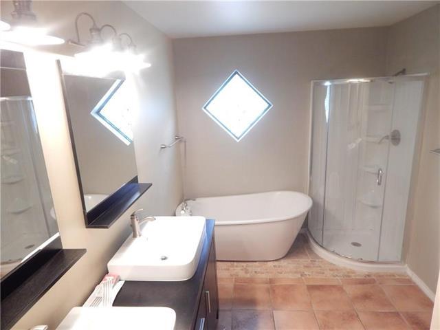 Building Photo - 4208 Meadowdale Dr