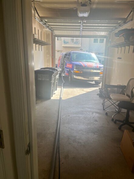 Building Photo - 42115 Piebald Square