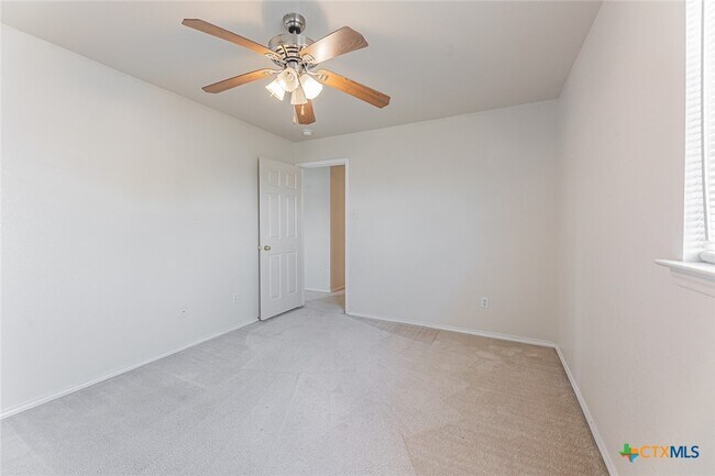 Building Photo - 514 Prospector Trl