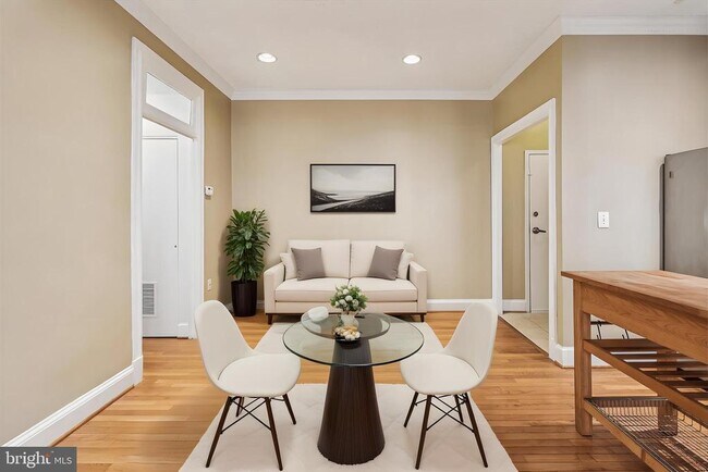 Building Photo - 1401 Columbia Rd NW