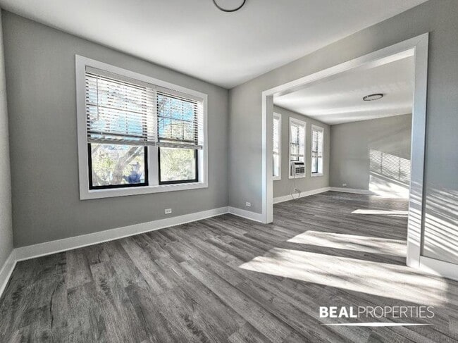 Building Photo - 1 bedroom in GLENCOE IL 60022