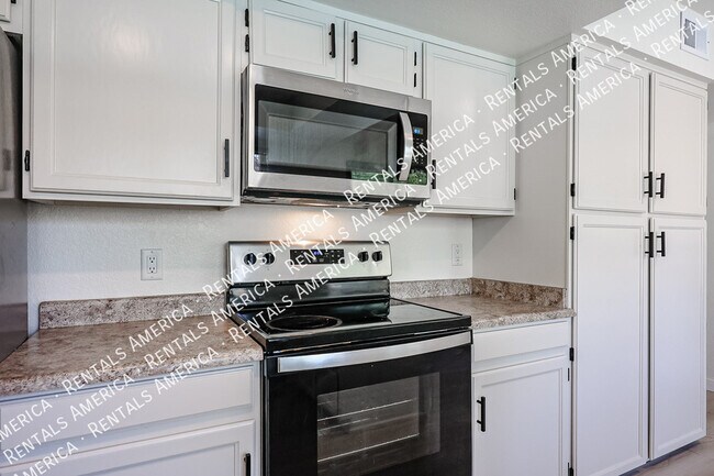 Building Photo - 4611 W Milky Way