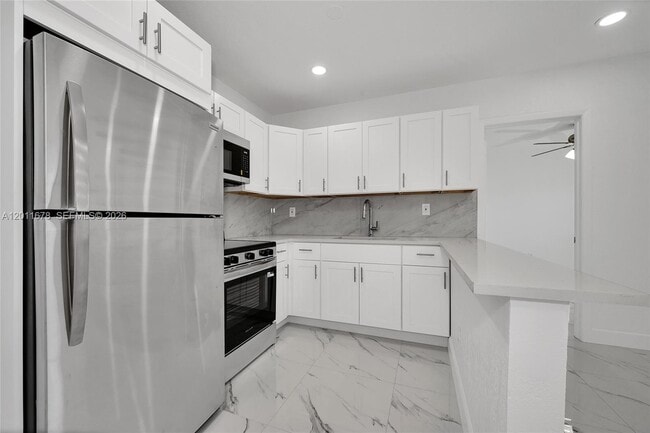 Building Photo - 8732 SW 145th St