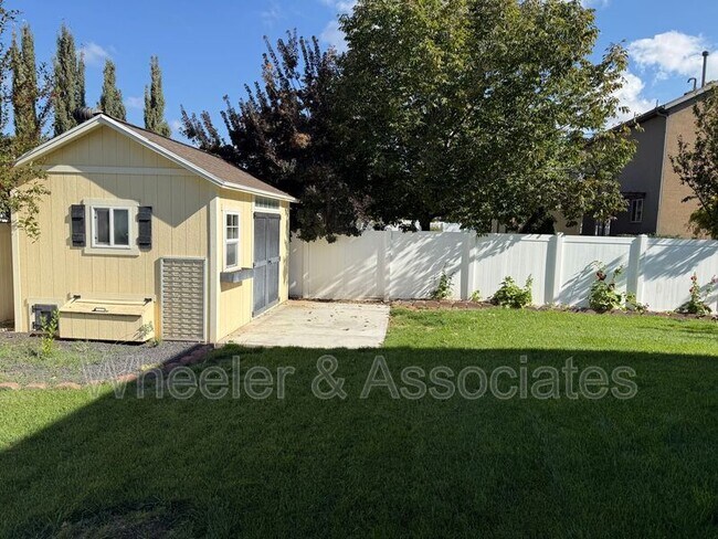 Building Photo - 1584 W Galbraith Ln