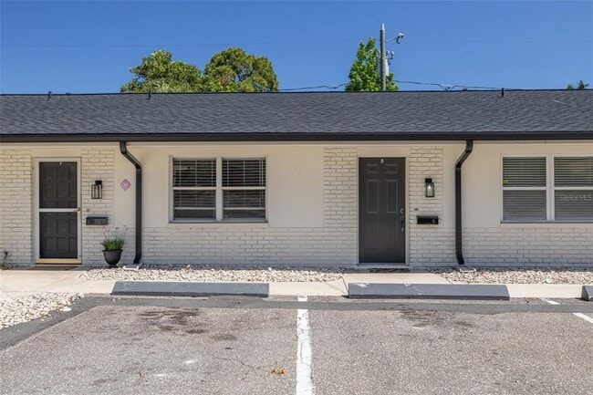 Building Photo - 535 32nd Ave N