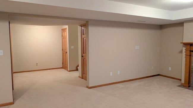 Building Photo - 2669 Kathleen Ln NE