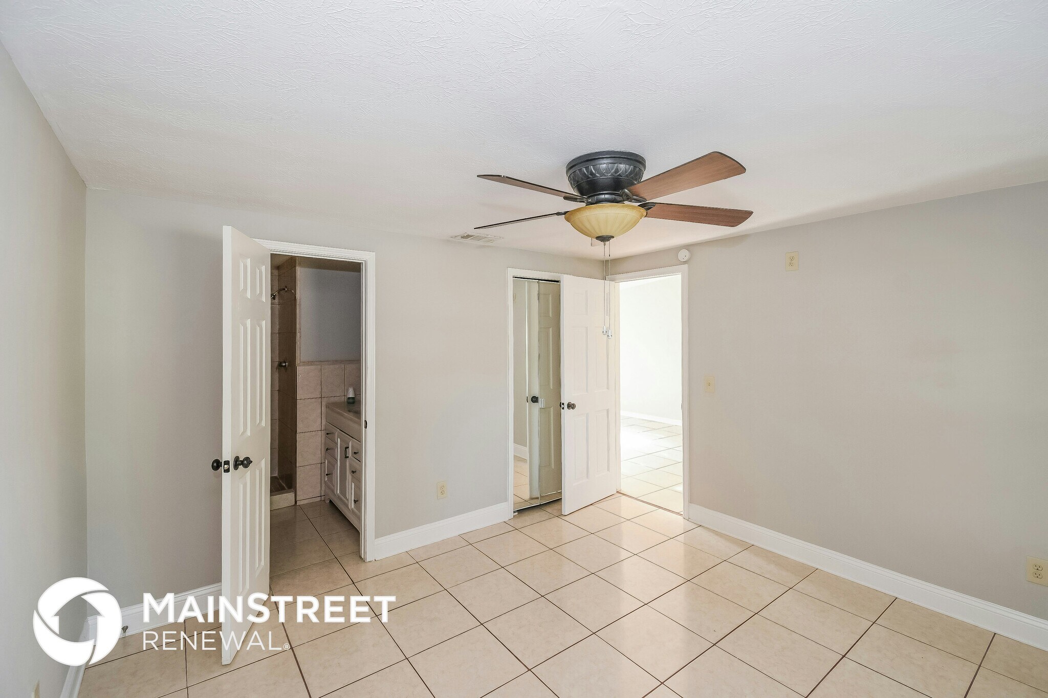 Building Photo - 2130 Liscard Rd W