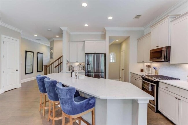 Building Photo - 1450 Edgebrook Ct NE