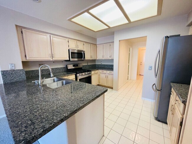 Building Photo - Painted Desert