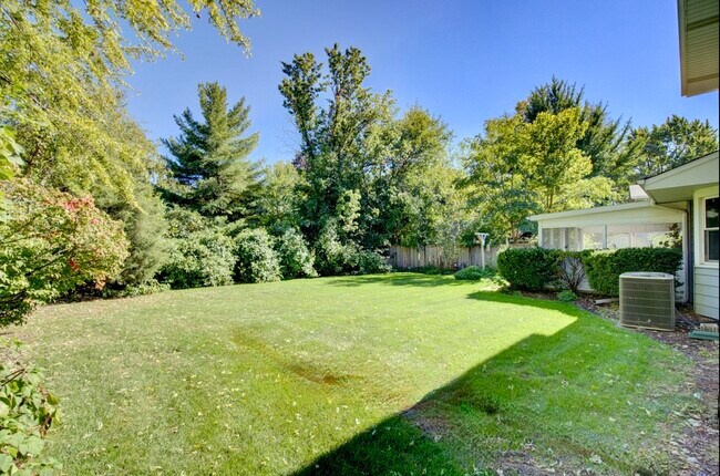 Building Photo - 1236 Hercules Ln