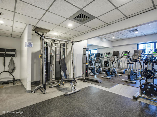 Building Photo - 1030 N State St