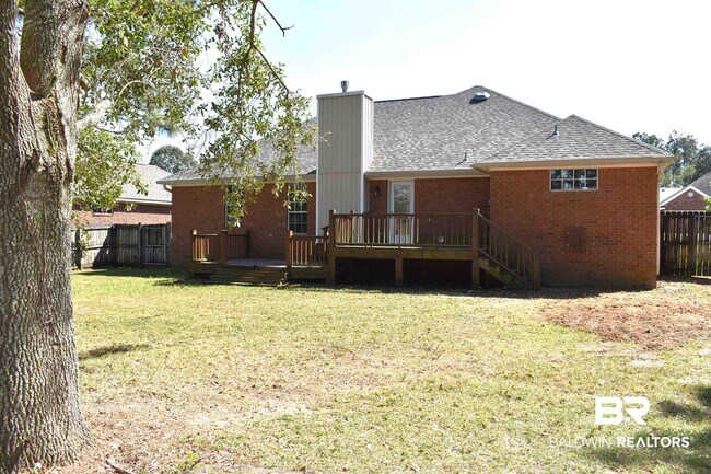 Building Photo - 10610 S Side Loop