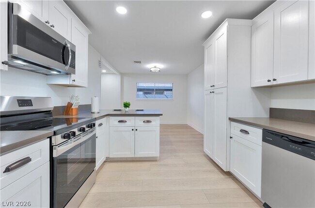 Building Photo - 105 Marigold Ln