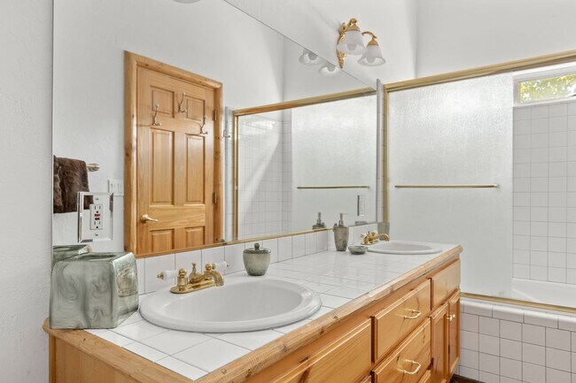 Building Photo - 750 Boulder Bay Ct