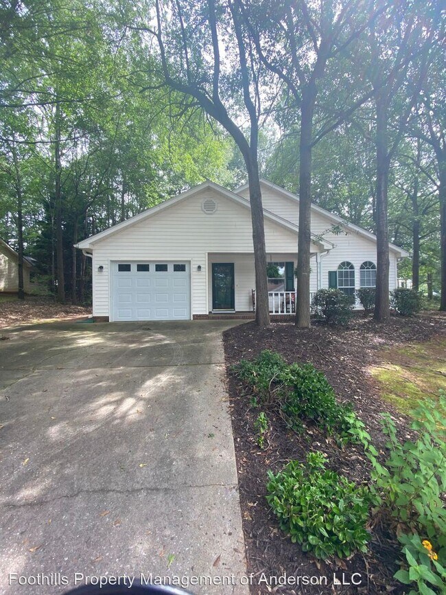 3 br, 2 bath House 102 Eagles Nest 102 Eagles Nest Anderson SC
