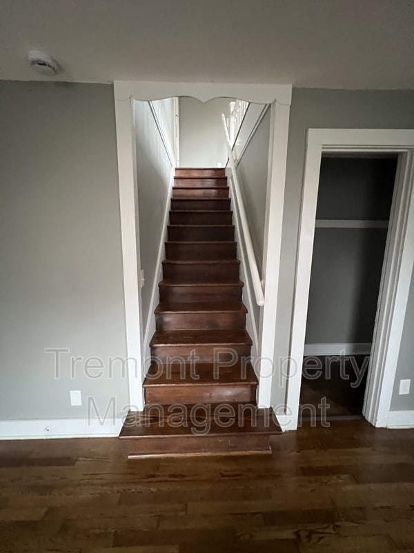 Building Photo - 2512 Campbell St