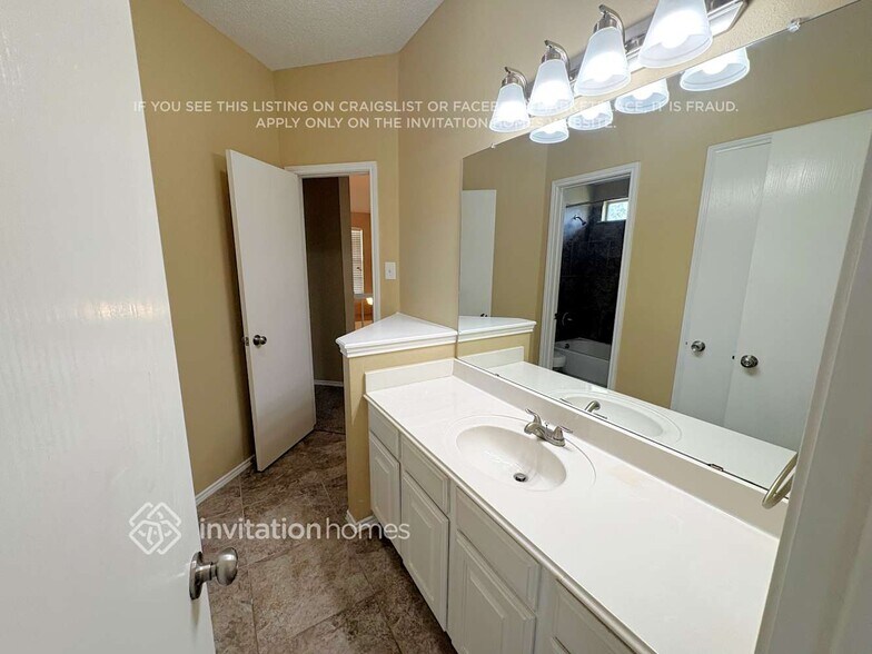 Building Photo - 104 Westbrook Dr