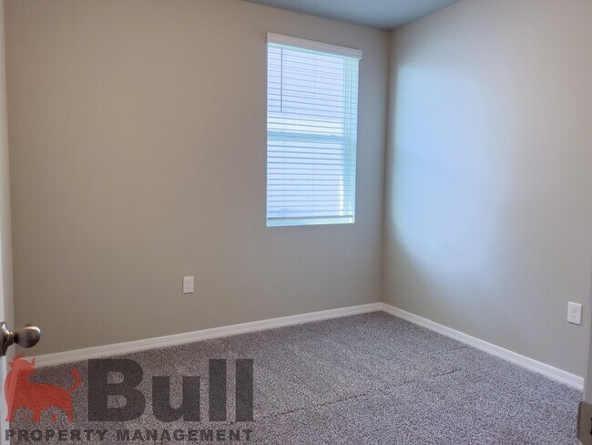 Building Photo - 5276 Luke Hammock St