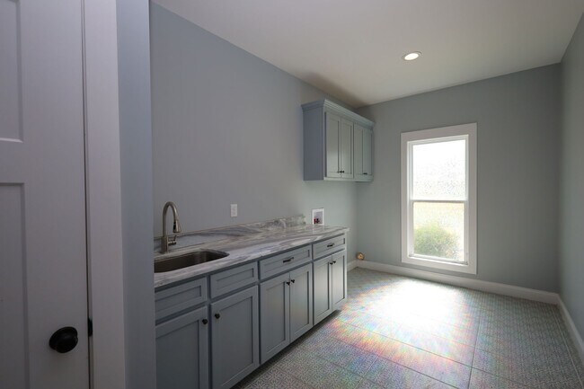 Building Photo - 3962 Buckhorn Ridge