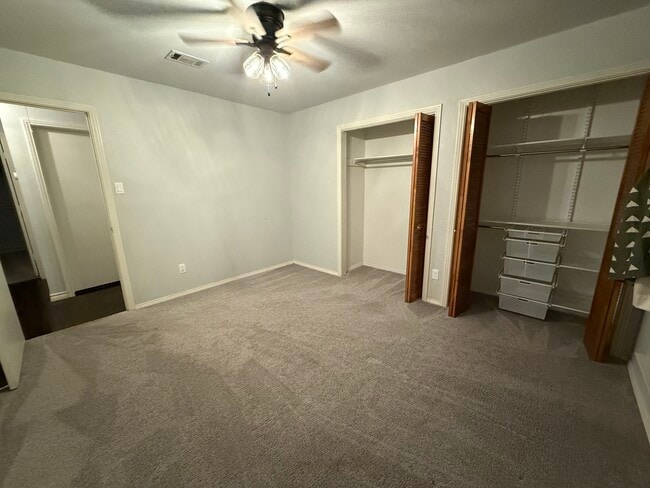 Building Photo - 2950 Crestline Dr