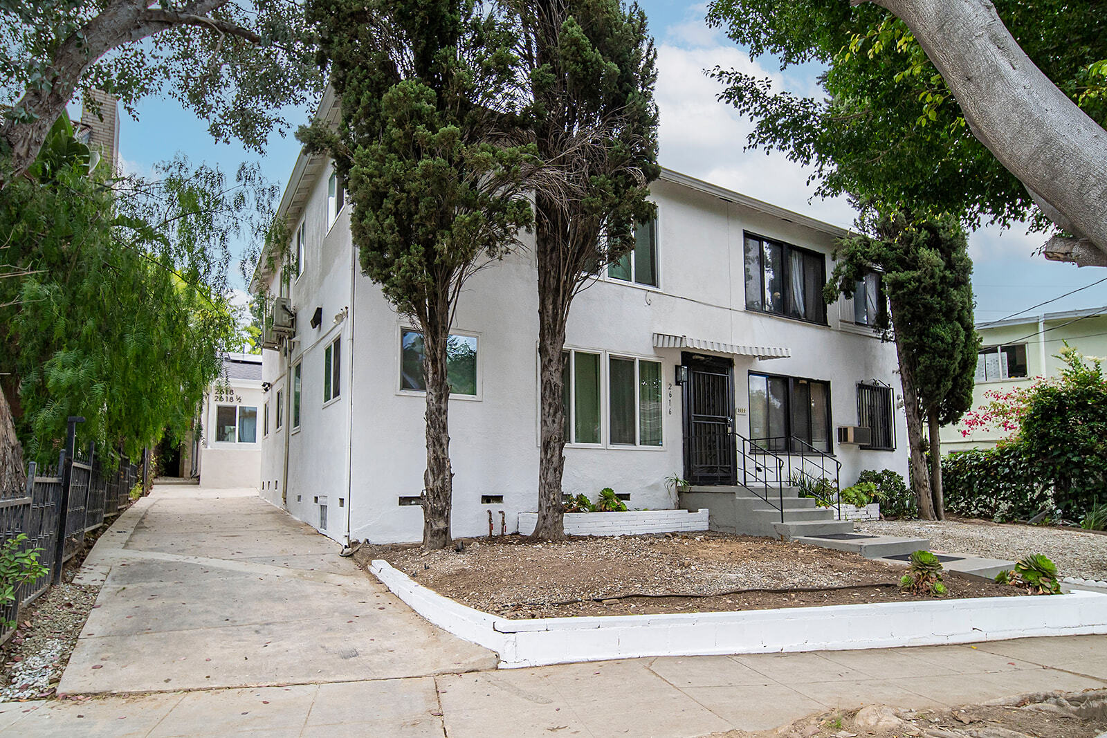 Building Photo - 2616 Glendale Blvd