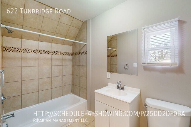 Building Photo - 622 Tunbridge Rd