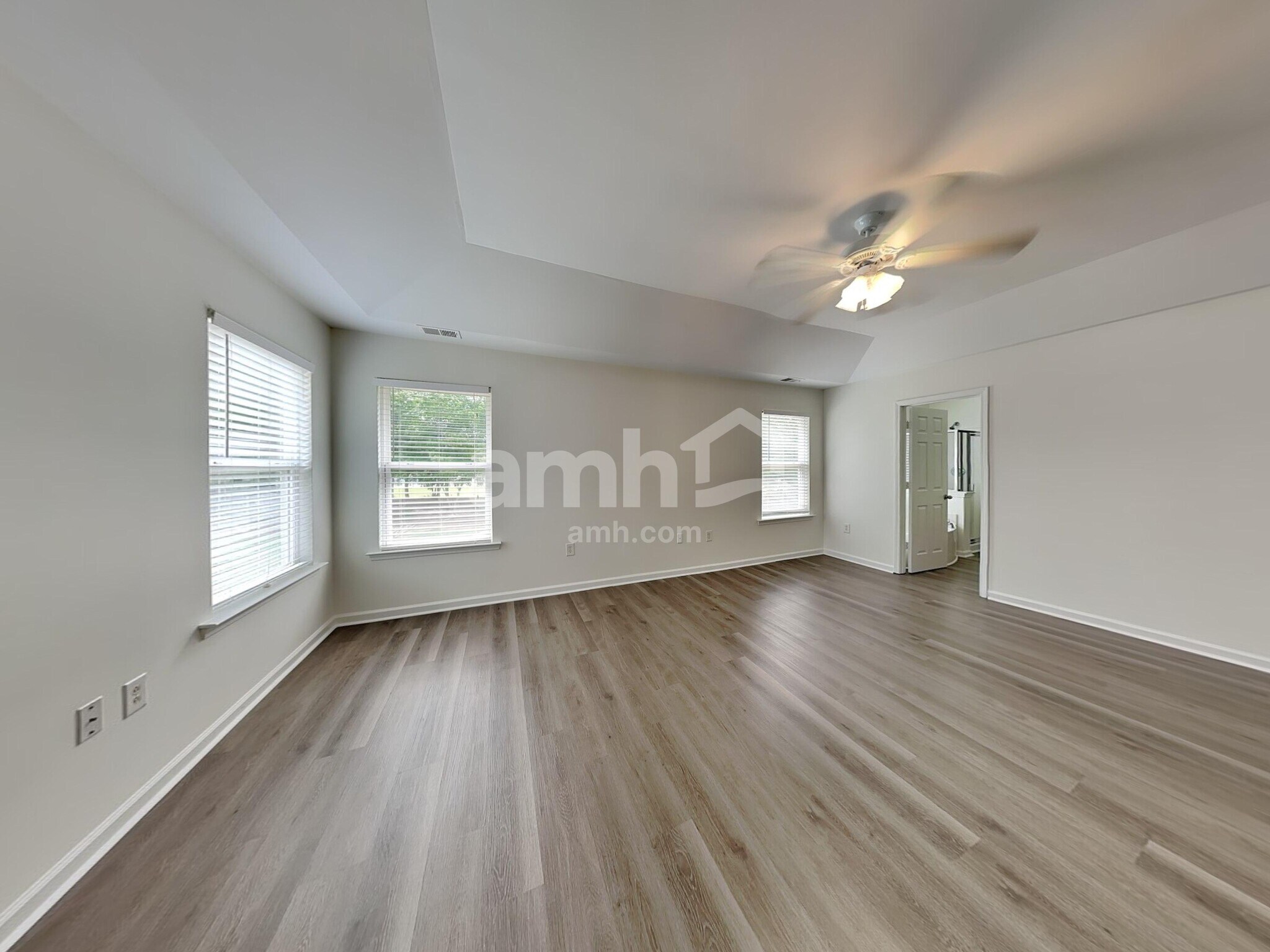 Building Photo - 402 Annaberg Ln