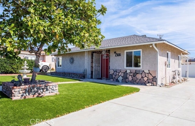 Building Photo - 6781 Jacaranda Ave