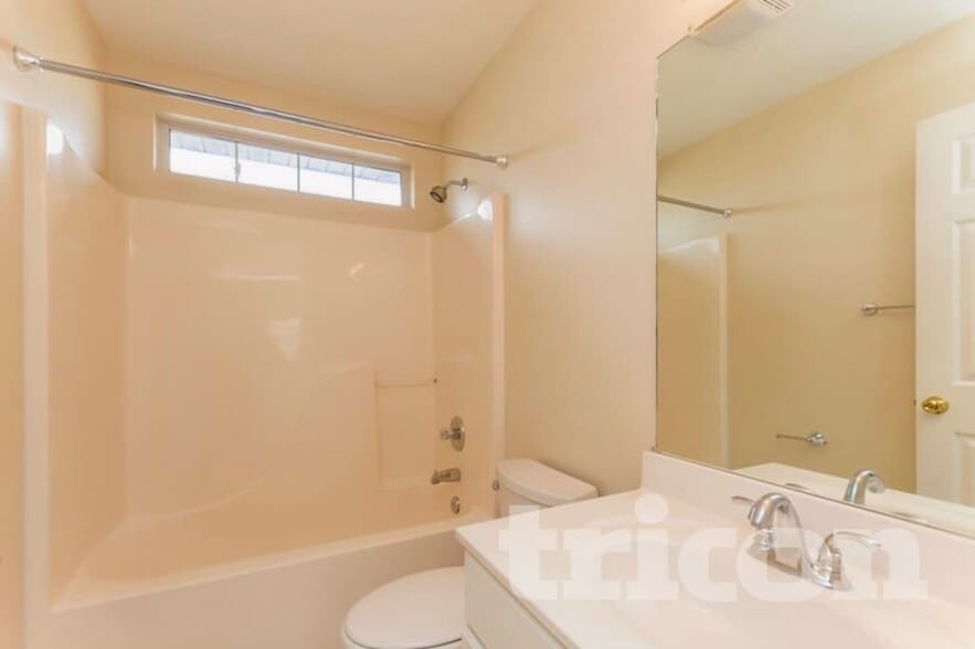 Building Photo - 7016 Penbrook Dr