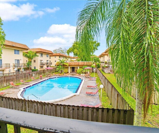 Building Photo - 8650 SW 109th Ave