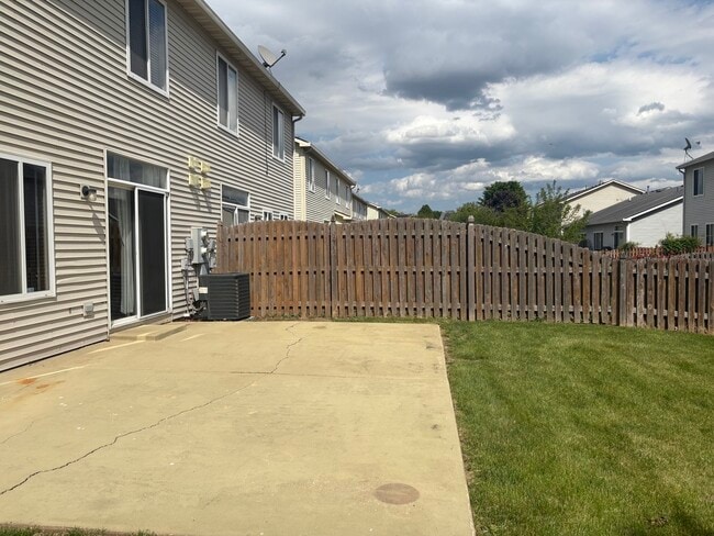 Building Photo - 1729 Ramsey Dr