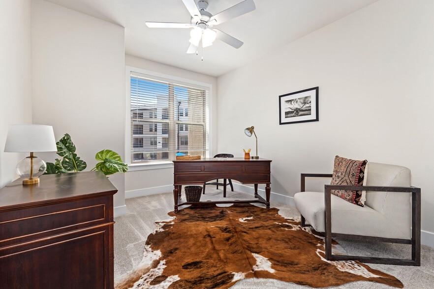 Primary Photo - Mariposa Communications Parkway 55+ Apartment Homes