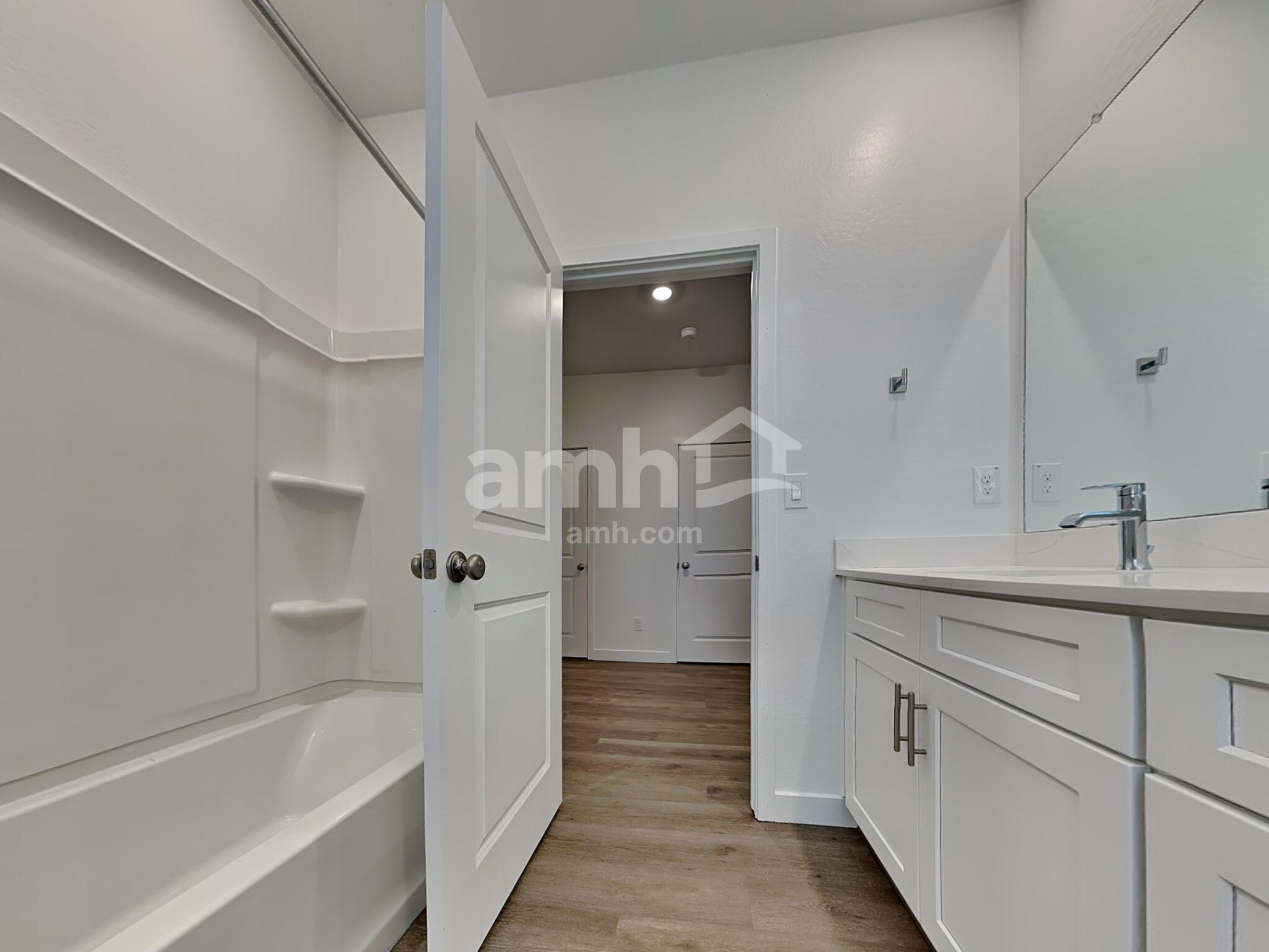 Building Photo - 20177 W Thomas Rd