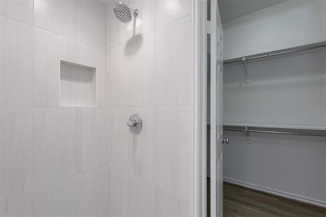 Building Photo - 12680 Hillcrest Rd