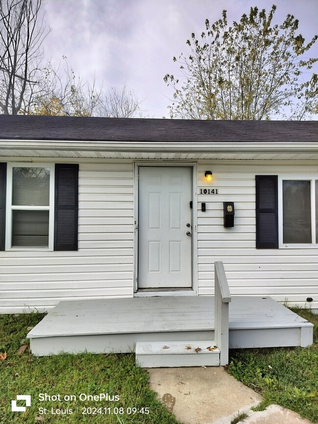 Building Photo - 10141 Baron Dr