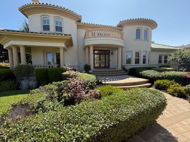 Primary Photo - Luxury Two-Story 4BD/4.5BA Home, Located i...