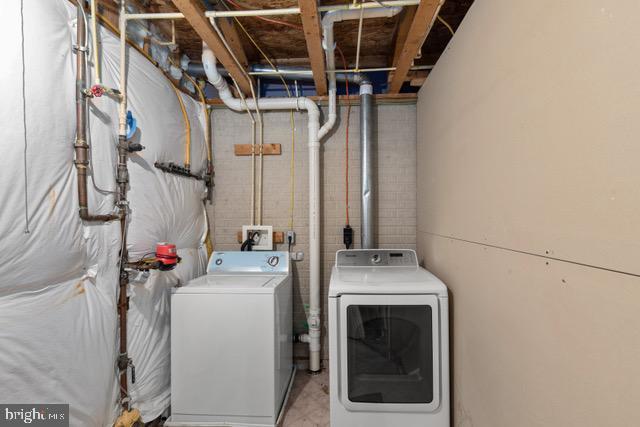 Building Photo - 722 Cardiff Cir