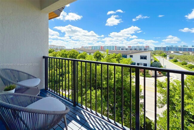 Building Photo - 8005 NW 104th Ave