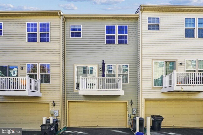 Building Photo - 7106 Santa Cruz Pl