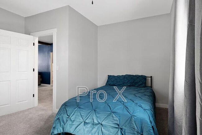 Building Photo - 415 N Pennsylvania St