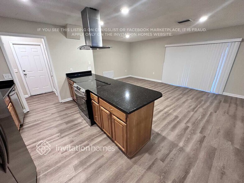 Building Photo - 2314 Medford Ln