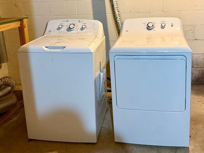 Building Photo - 3 Bed, 2.5 Bath in Little Turtle