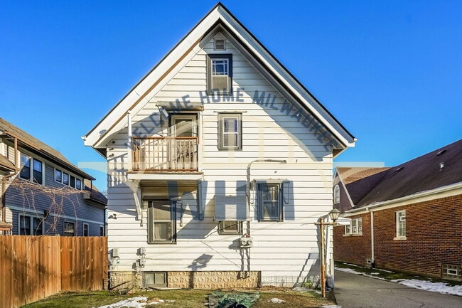 Building Photo - 3021 N 61st St