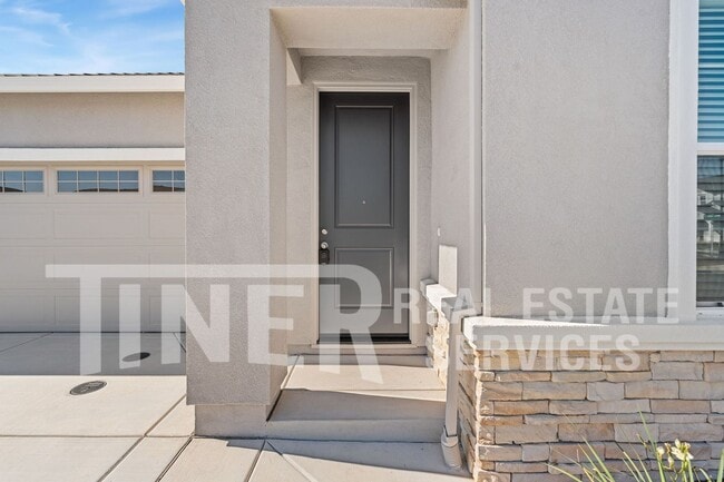 Building Photo - 2401 Longmire Lp